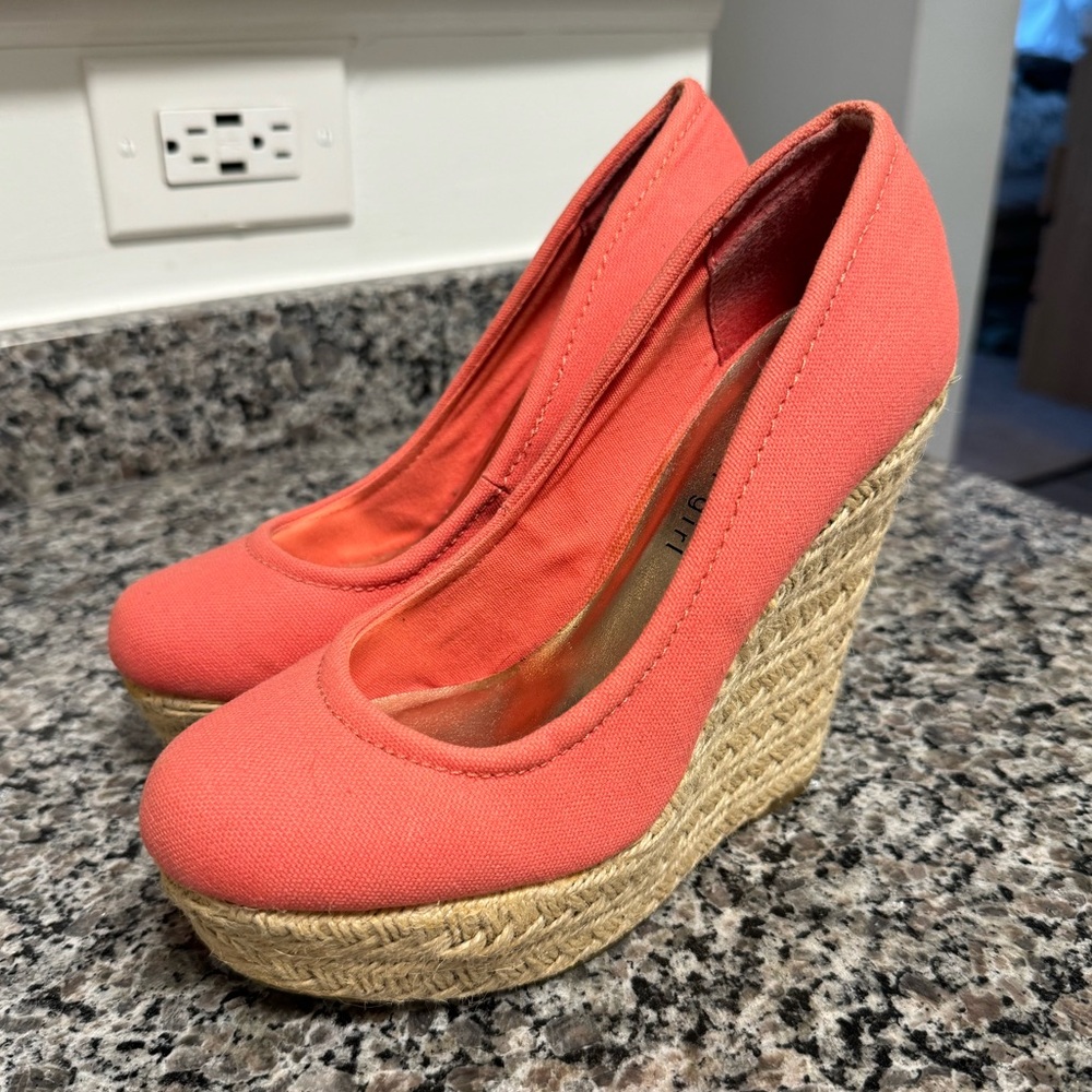 Madden Girl Thicke Wedges - Picture 2 of 6